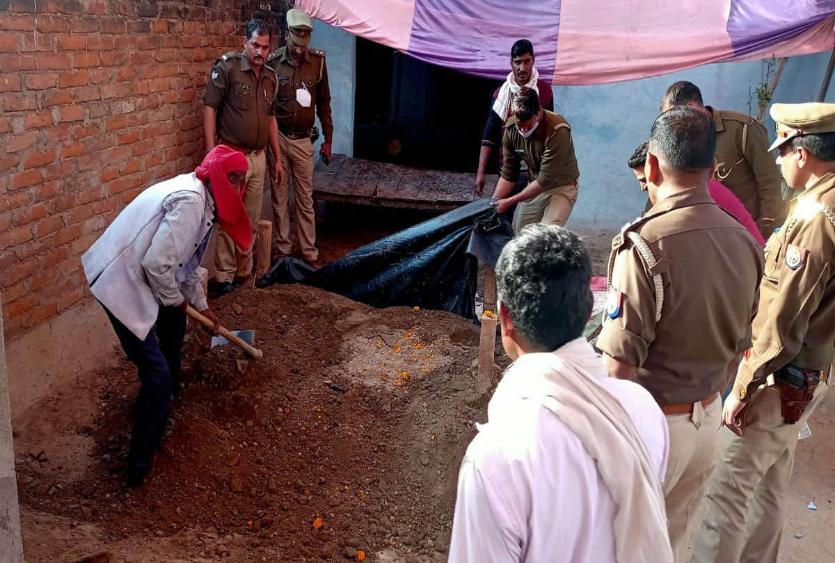 Woman tantric took samadhi in ghatampur up, news update