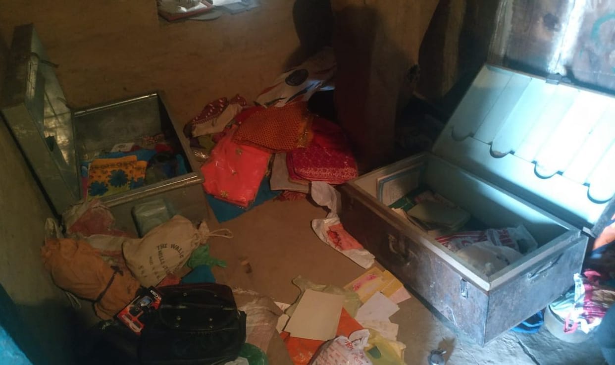 Thieves broke locks of four houses in a single night in Surmoli village