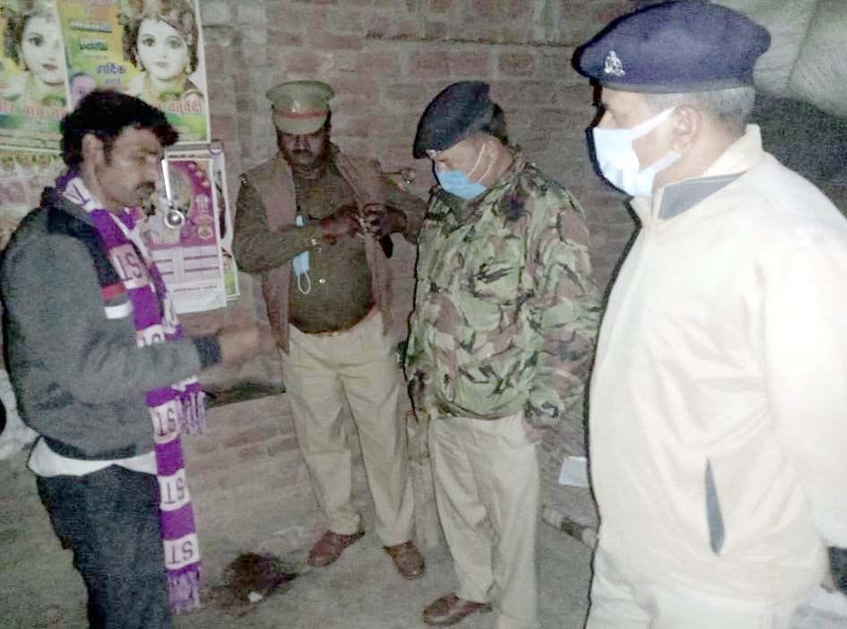 kanapatee se tamancha sataakar maaree gaee thee sooraj ko golee