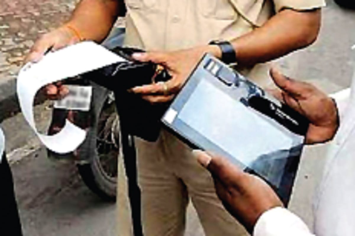 Mumbai Man Changed three number plates to avoid e-challan of 24 thousand, arrested