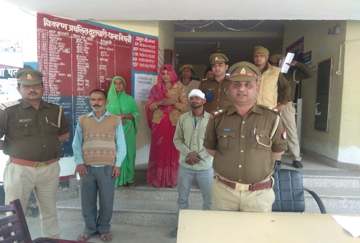 villagers attacked police in mainpuri after Kasganj case