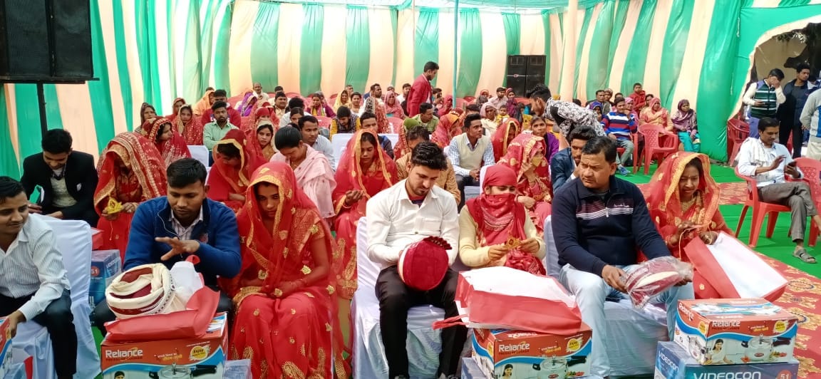 20 girls get married in collective scheme