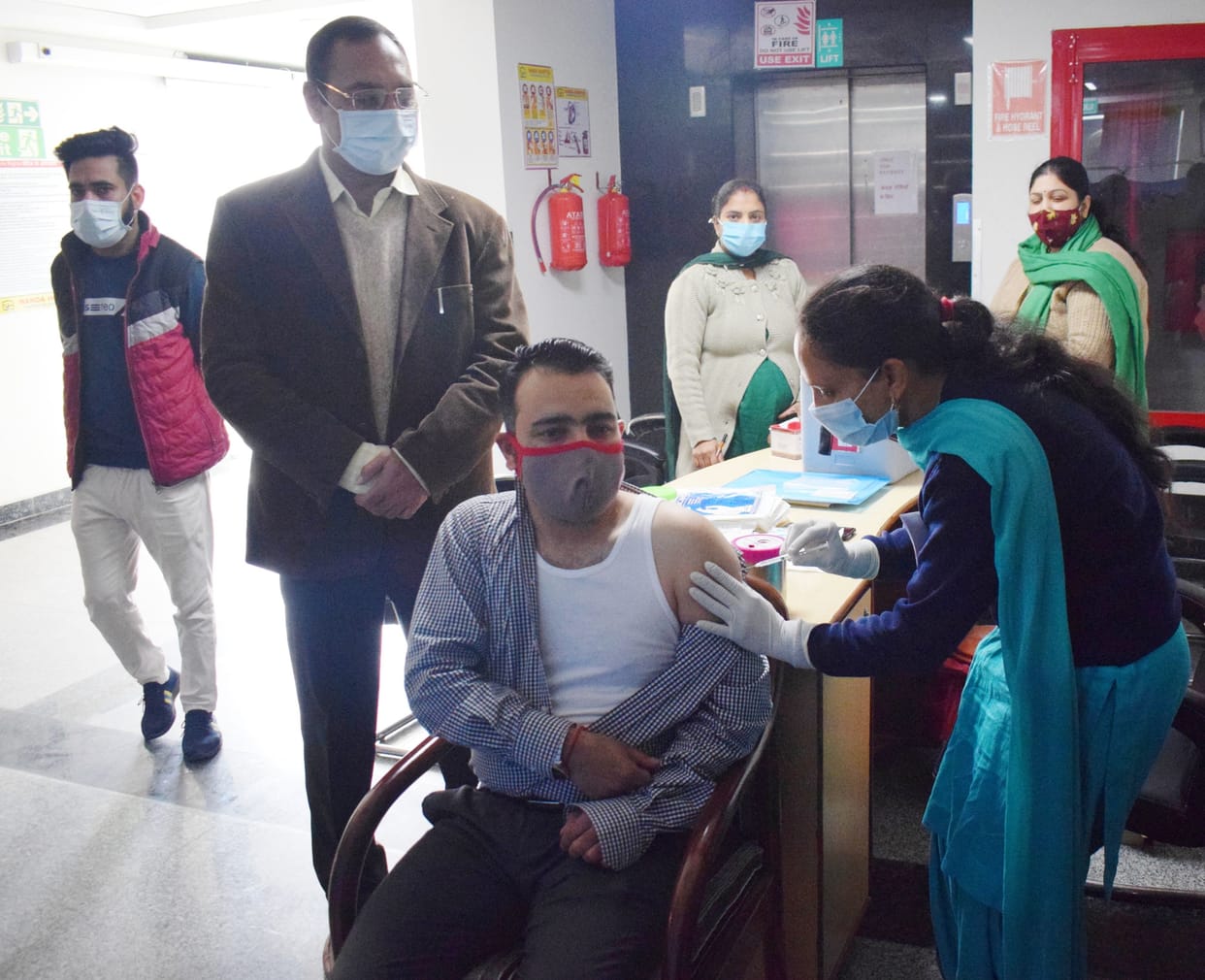 deputy commissioner take covid-19 vaccine