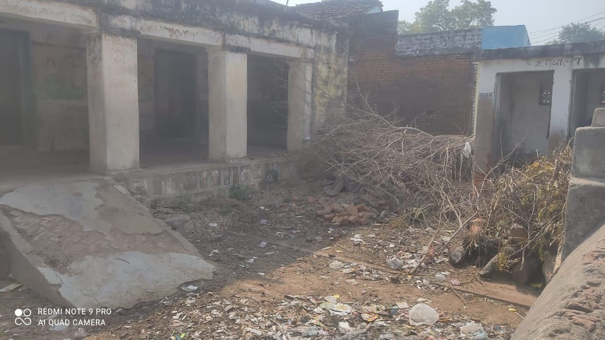 school building become dust