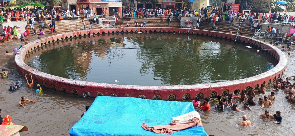 Mouni Amavasya: One lakh devotees took a dip in faith
