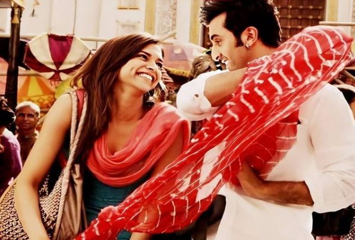 Valentine's week 2021: Bollywood scenes that redefined romantic proposals