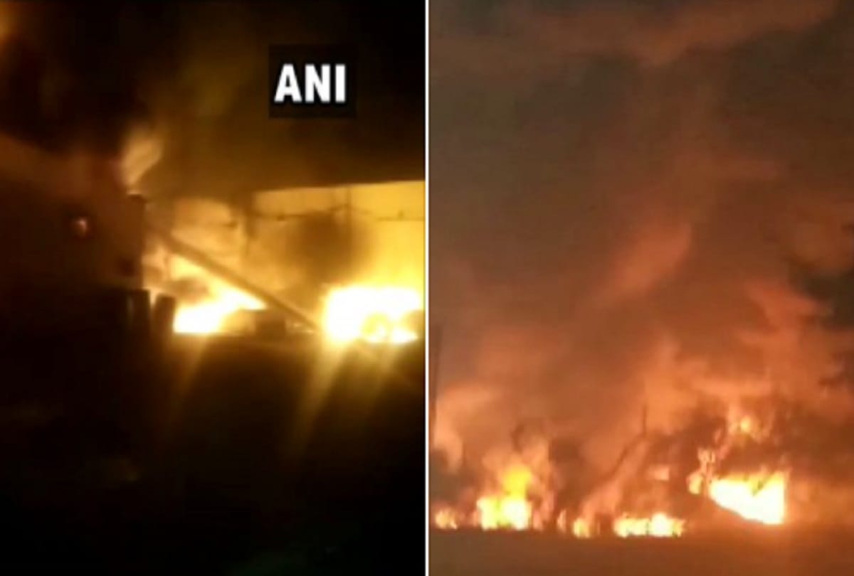 A fire has broken out at a chemical factory in Dibai