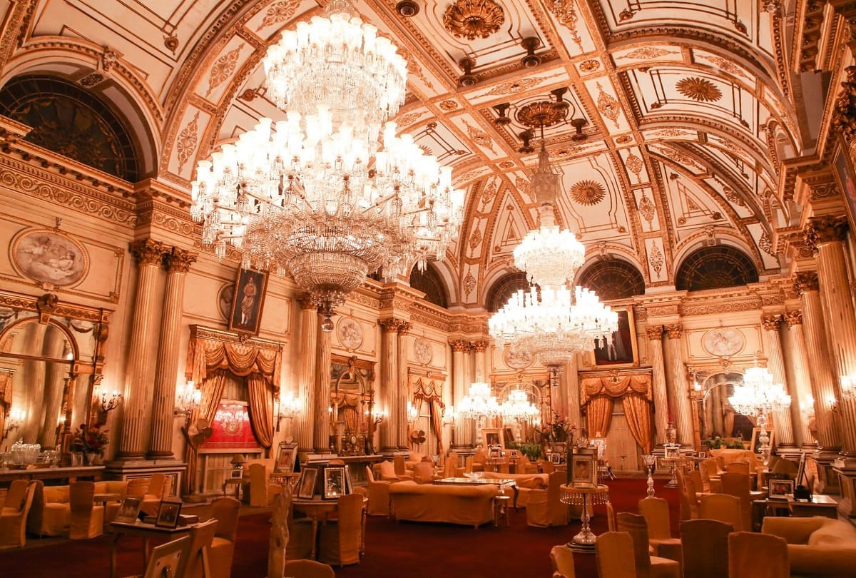 Jyotiraditya Scindia royal mansion Jai Vilas palace worth