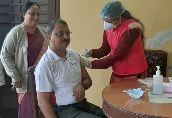 DM and SP took the first dose of vaccine