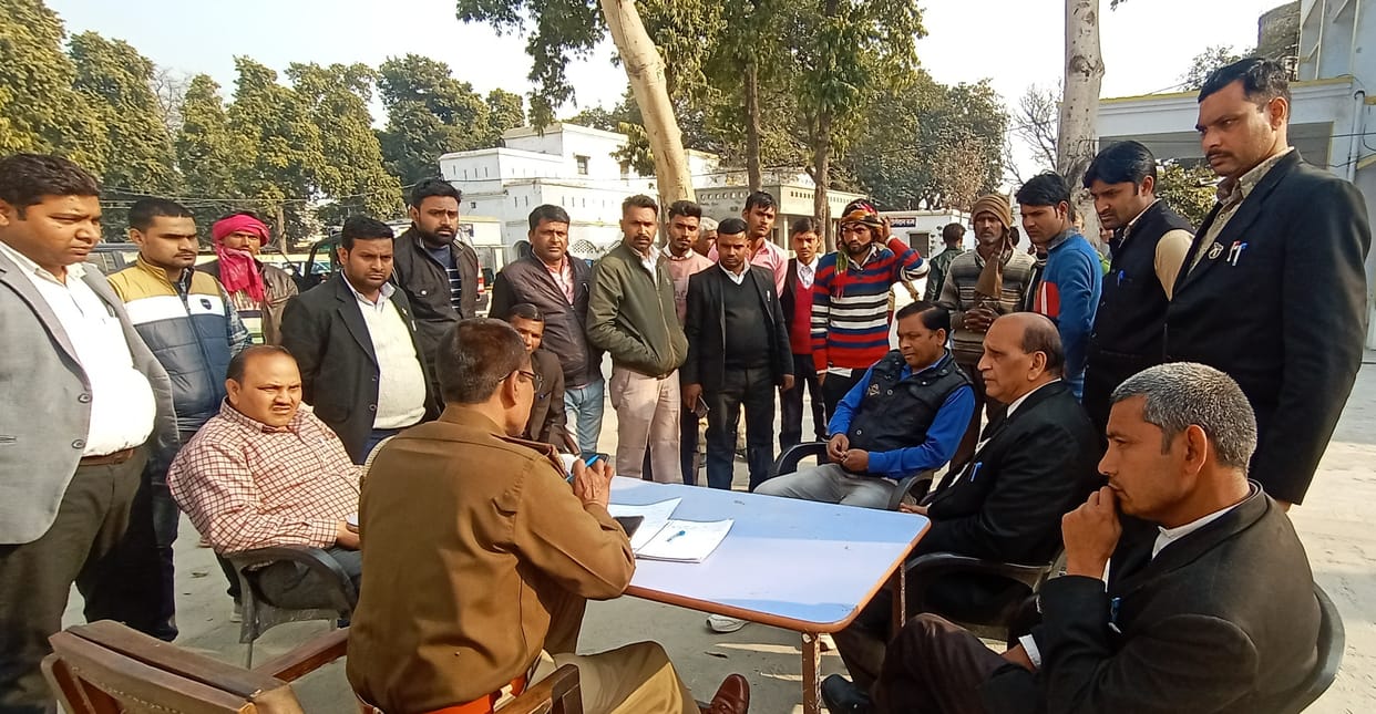 Assault on minor matter, stone pelting, five injured