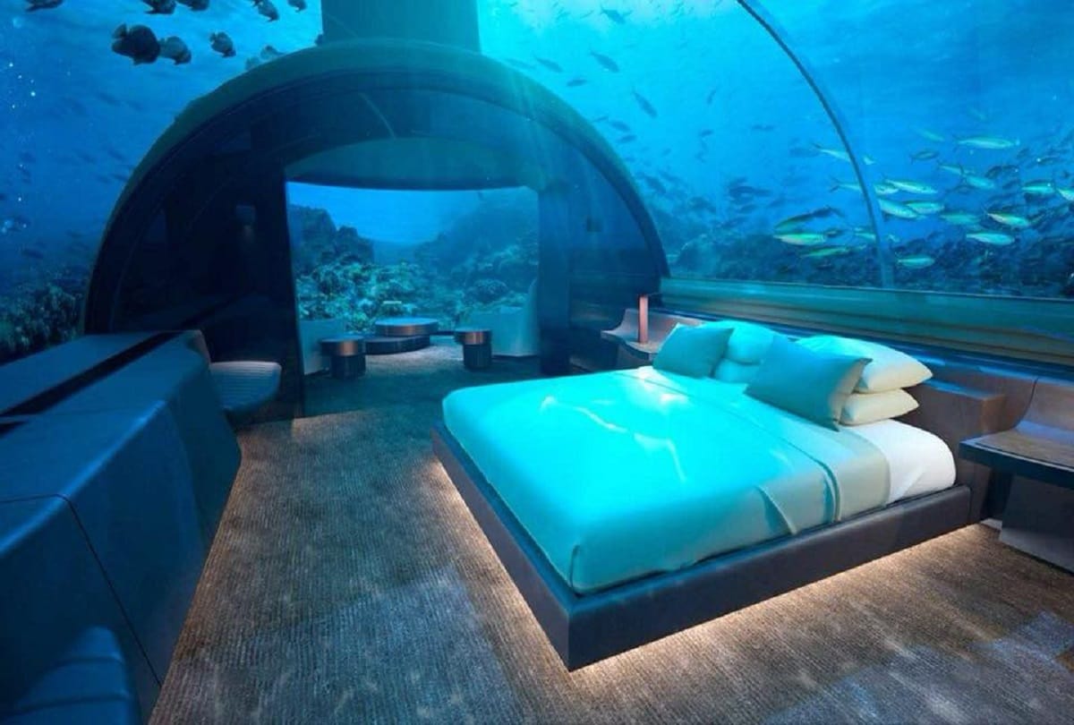 Beautiful places to visit Maldives island pictures