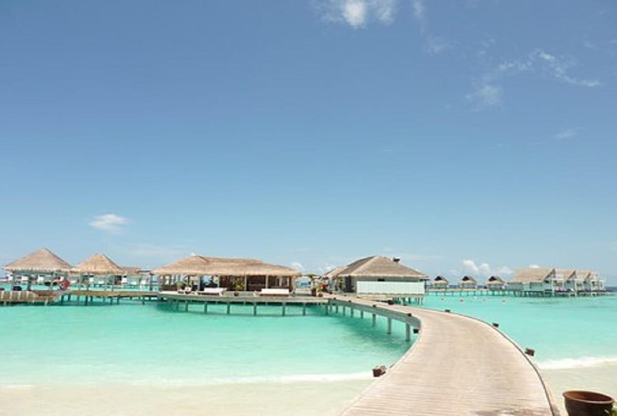 Beautiful places to visit Maldives island pictures