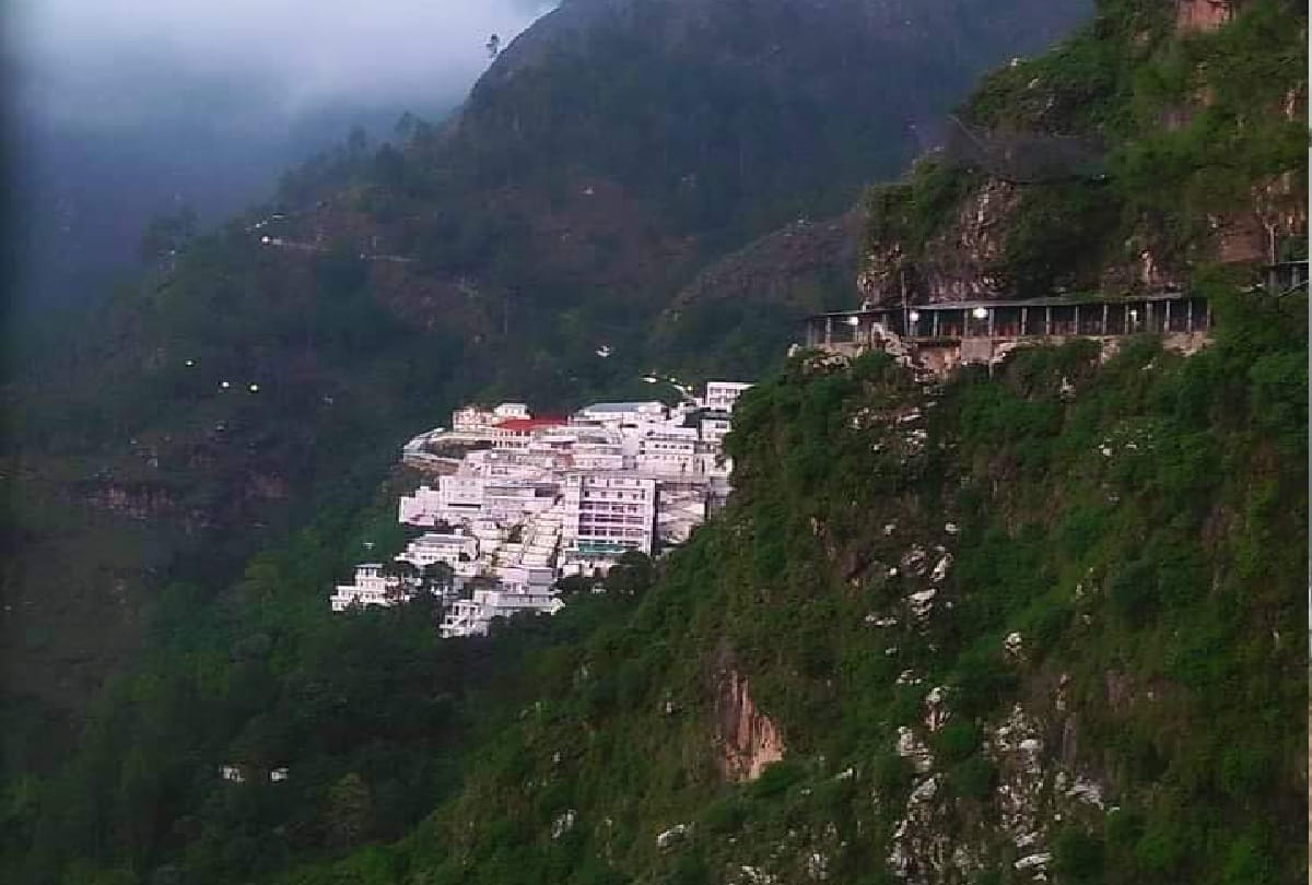 mata vaishno devi katra jammu kashmir Seven secrets of natural cave