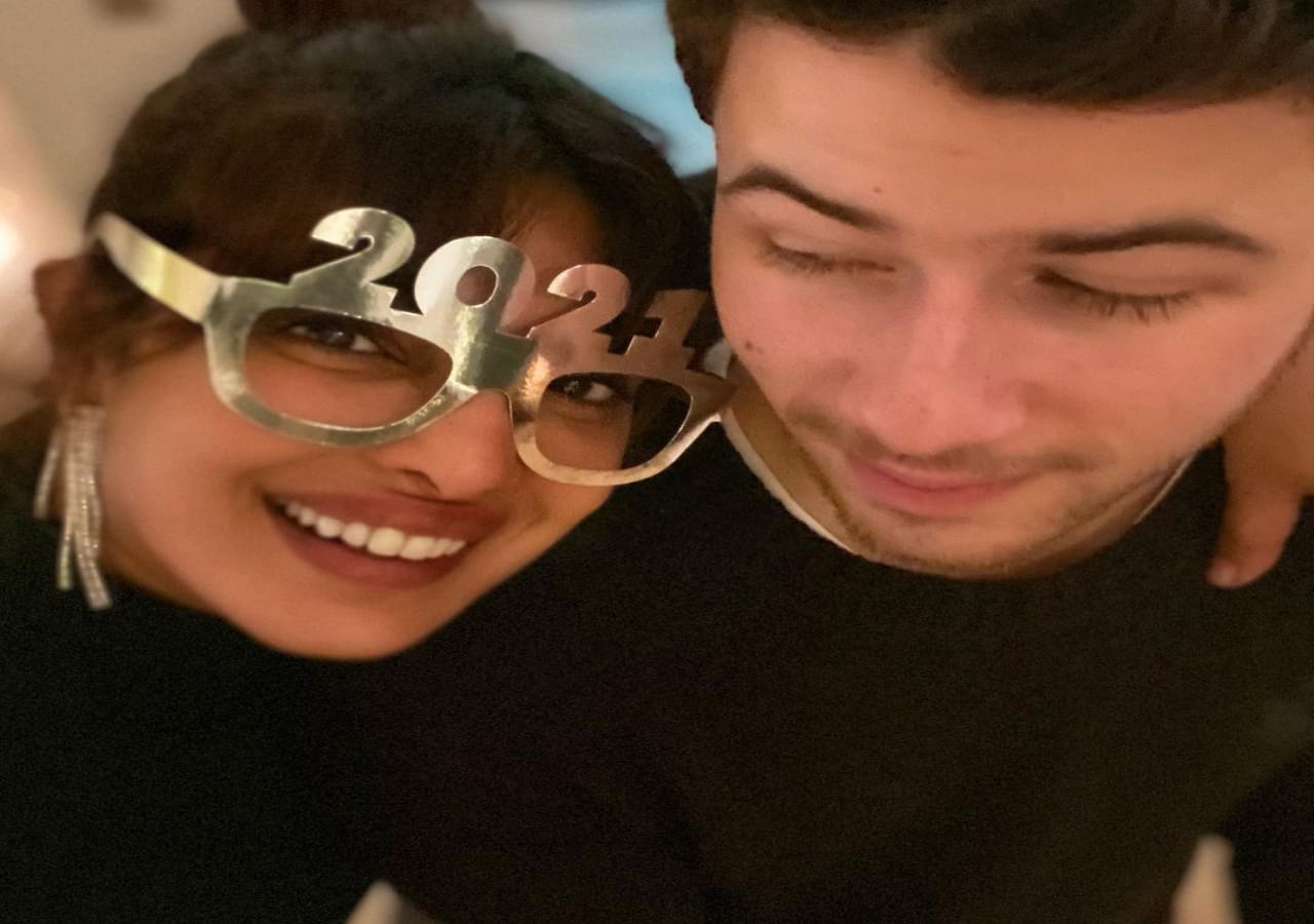 Proposal Anniversary: priyanka chopra nick jonas third proposal anniversary wishes in hindi