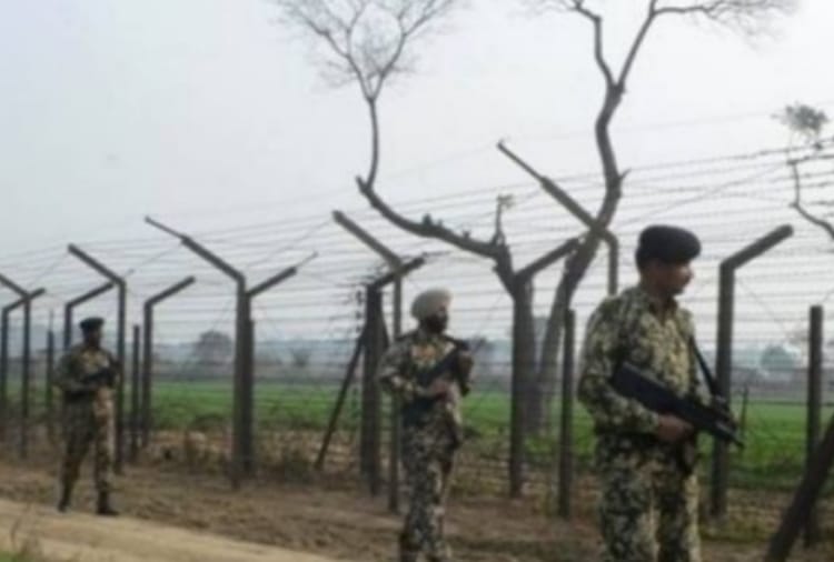 BSF shot smuggler at Border in Amritsar of Punjab 