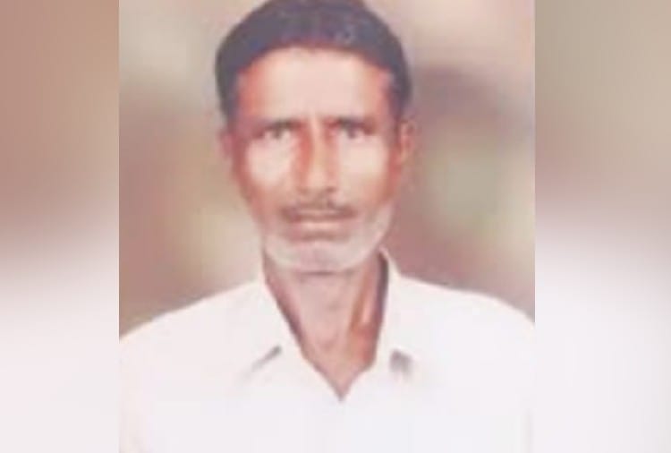 Worker dead due to falling mud during digging well in village Dhondi Kadim