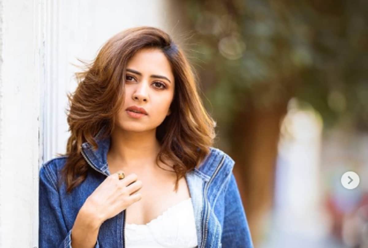 Karan Patel, Kushal Tandon, Sargun Mehta troll Kangana Ranaut As She Compares Herself To Meryl Streep: ‘Inke Bheje Mein Bheja Nahi Bheja?’