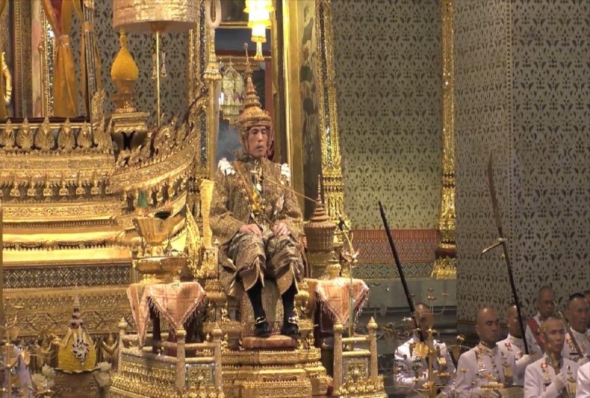 Thailand King Maha Vajiralongkorn world's richest monarch wealth and lifestyle
