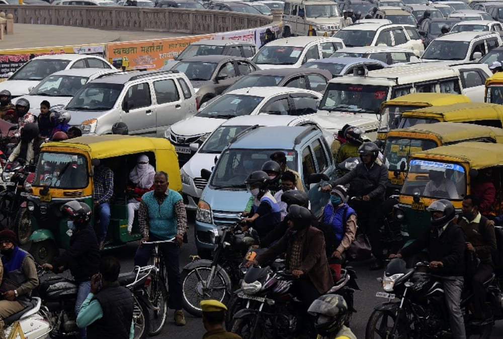 Traffic jam on office time in Lucknow by ministers.