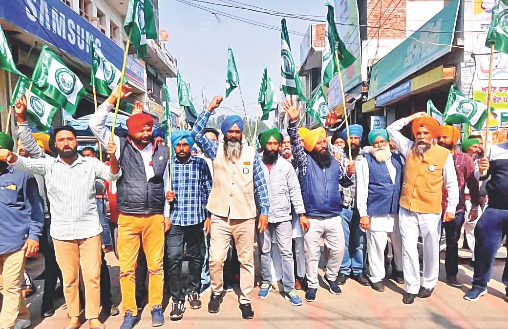 BJP candidates suffer from farmers movement.. People are opposing the election campaign