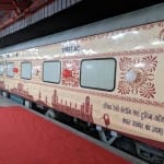 डीलक्स एसी ट्रेन का फाइल फोटो