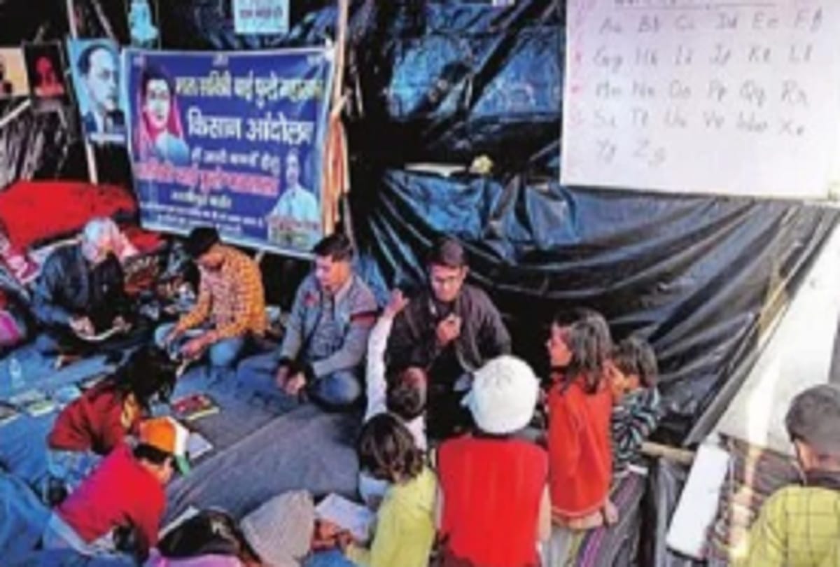 Delhi news: Farmers are teaching poor children on border amid protest