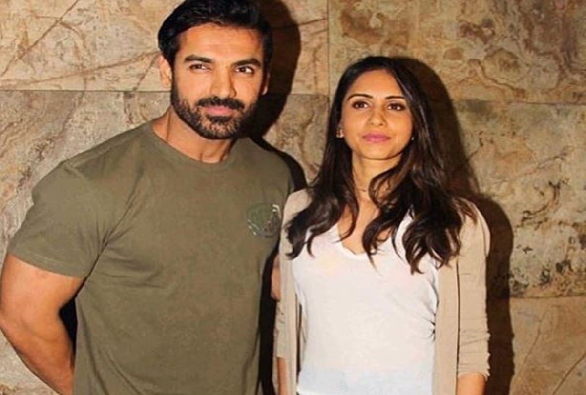 Which Bollywood Celebrities Married Secretly And Shocked Their Fans