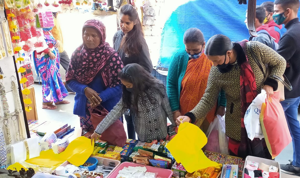 Vasant Panchami: City markets adorned with yellow costumes