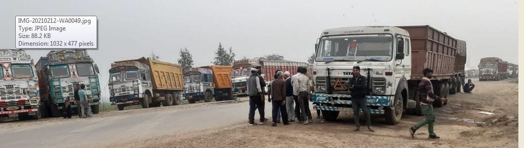 Hathras: Income tax check on construction company plant for second day