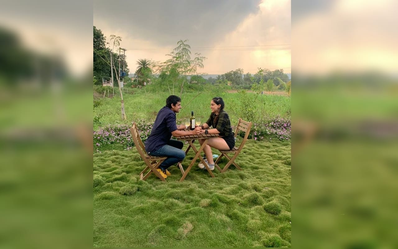 video Ira Khan adorable display of affection for boyfriend Nupur Shikhare