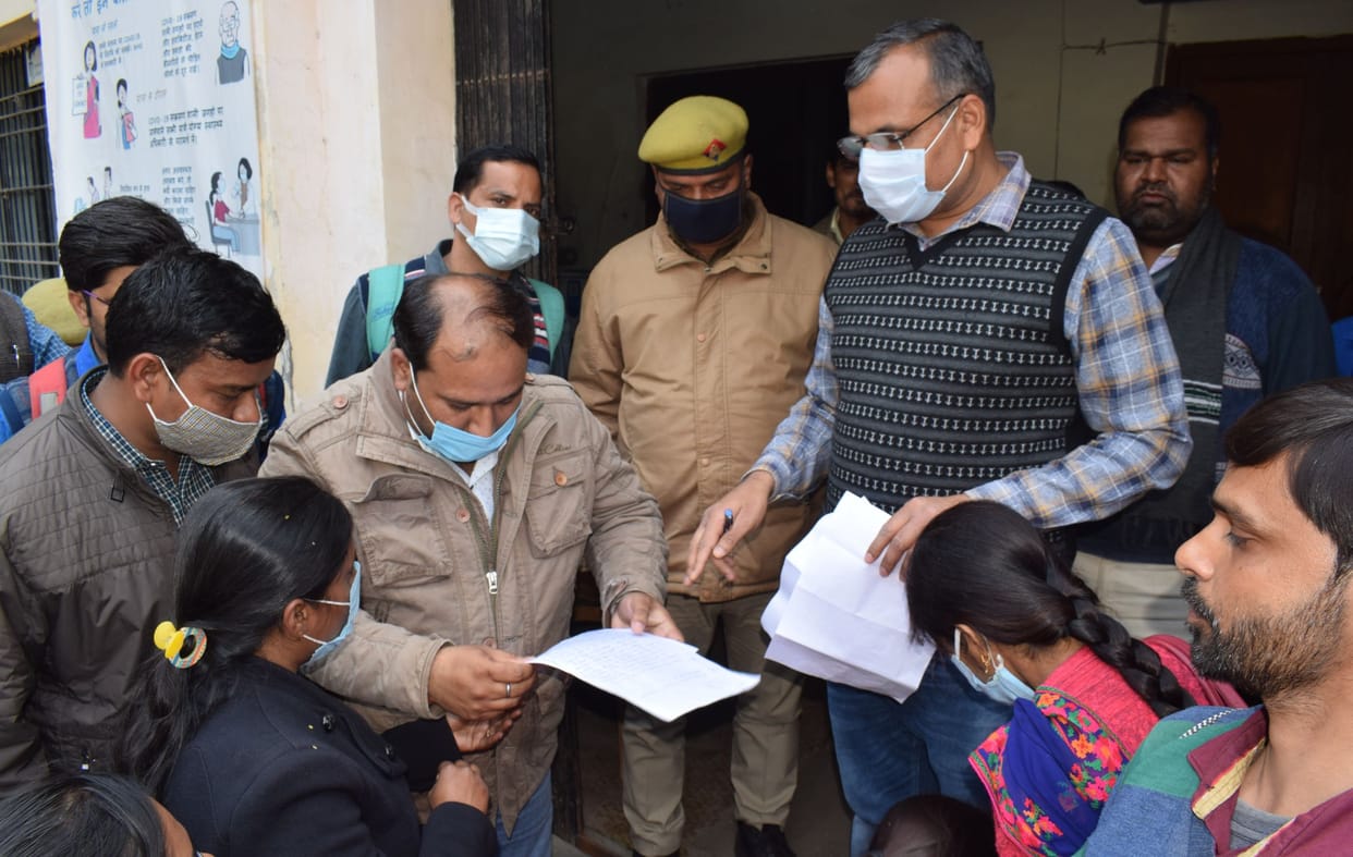 Teachers flare up at far-flung schools, DM office cordon
