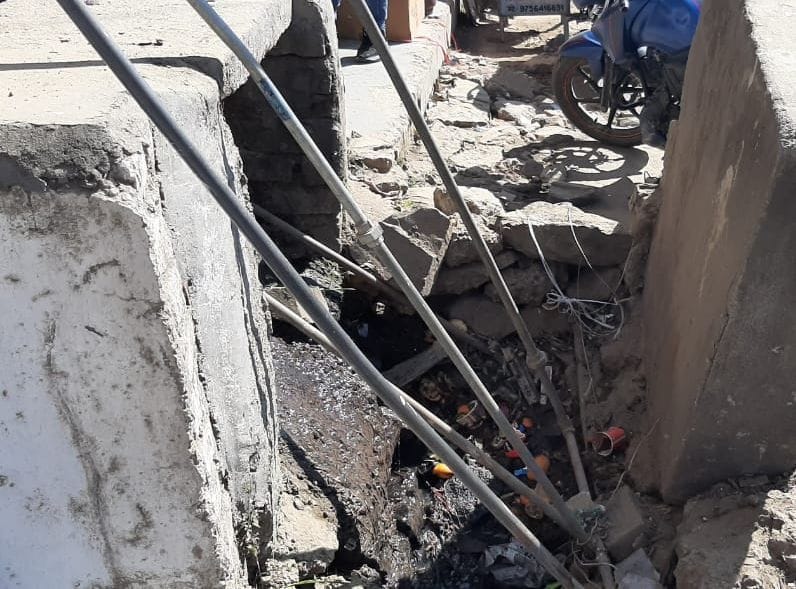 People getting upset due to lack of doors on Lohavati area
