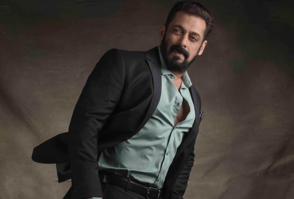 Salman Khan might star in remake of the blockbuster south Indian movie Master in direction of Sandeep Vanga
