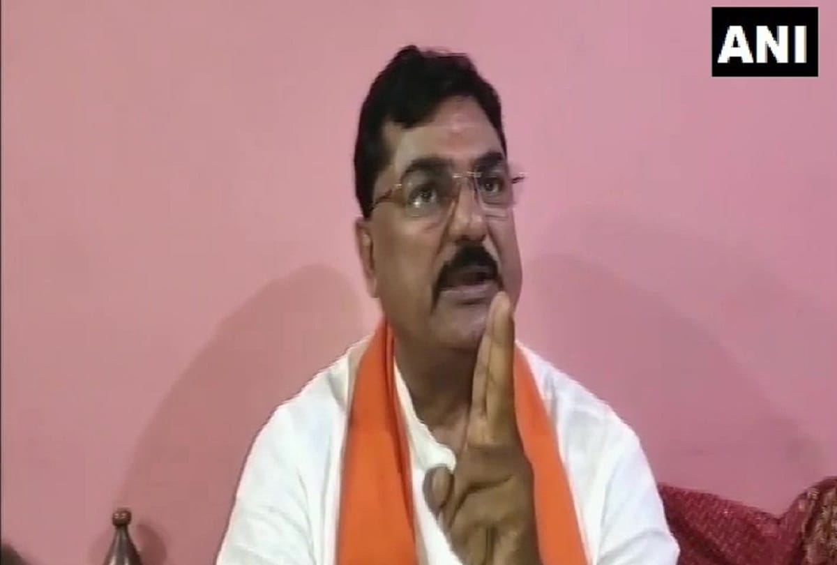 Indore Private firm absconds with lakhs of rupee from farmers after contract farming in betul