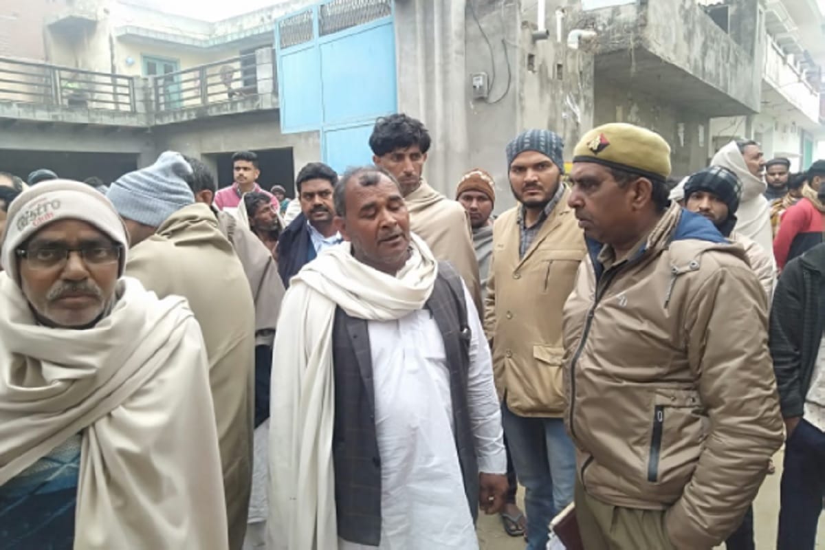 UP Crime News: A man was murdered in a village of Muzaffarnagar