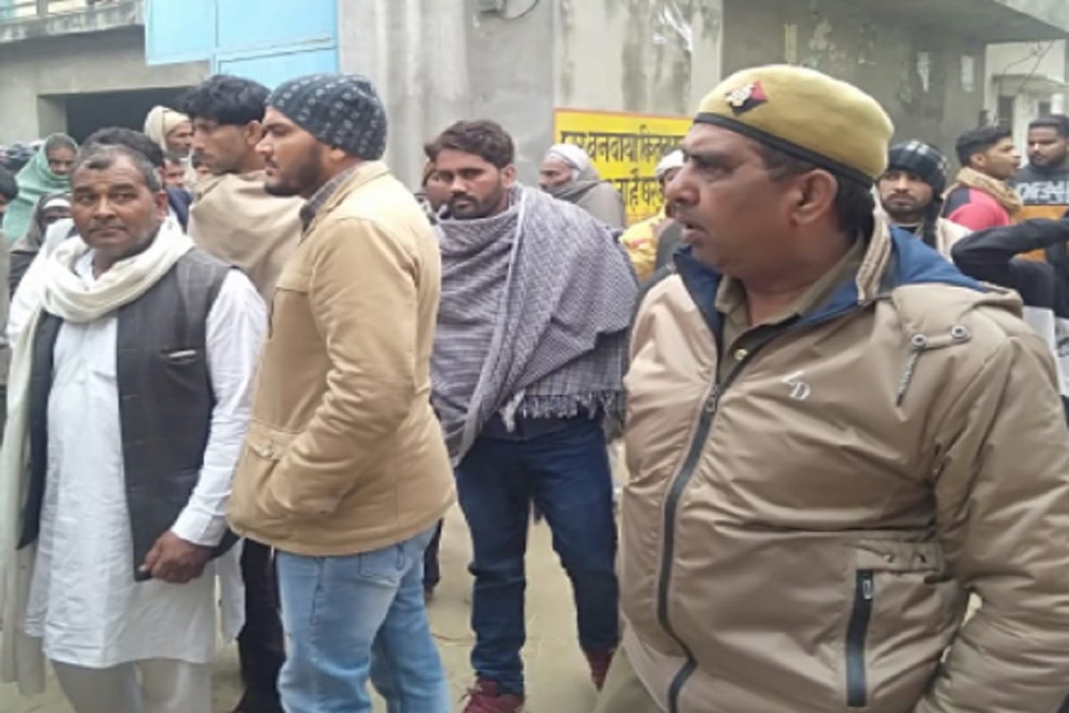 The nephew of the former Pradhan was murdered in a village of Muzaffarnagar and see photos