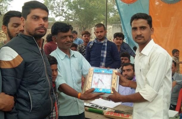 Satoutha's team beat Mahitapur's team by 10 runs