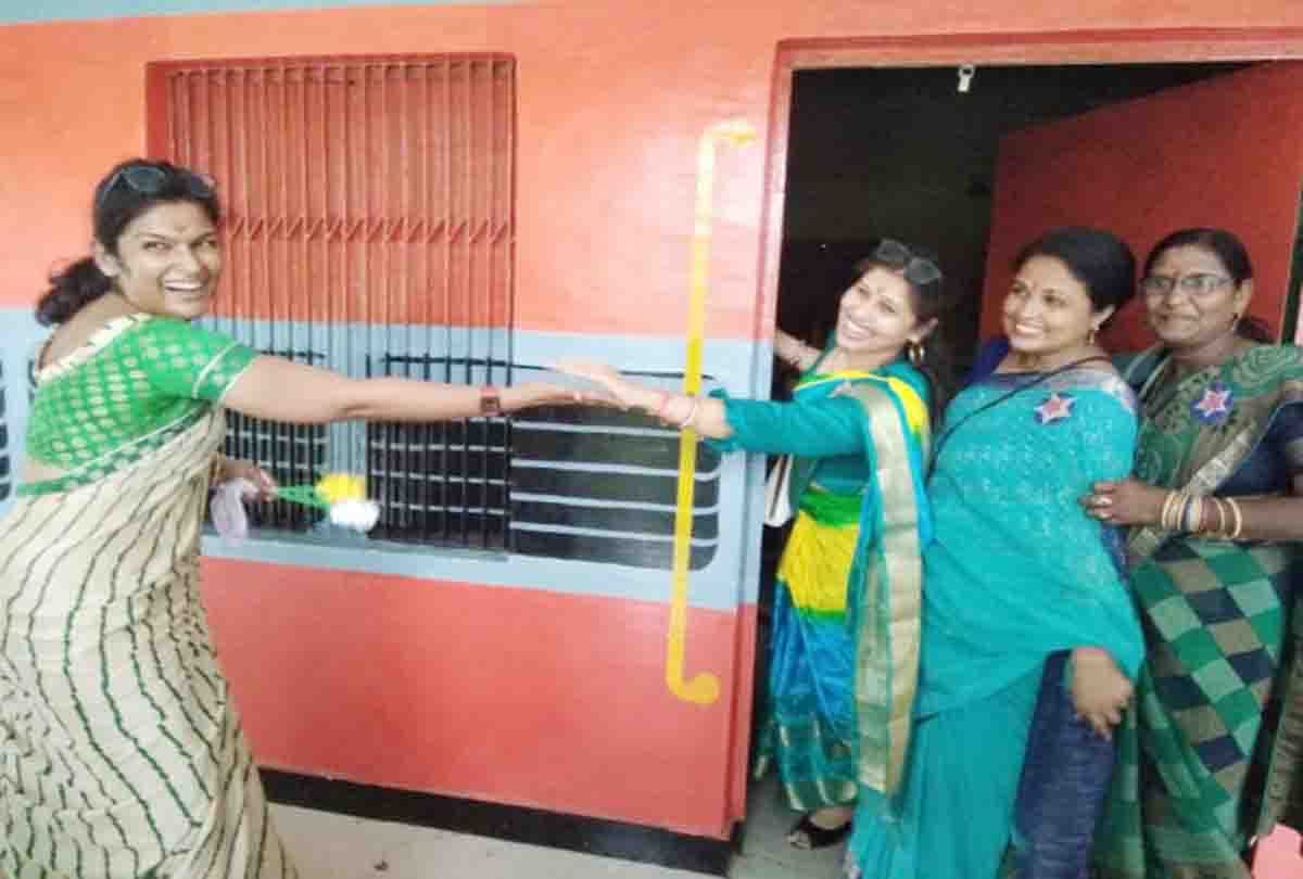 UP: What's special in this school of Kanpur, which Railway Minister Piyush Goyal made this tweet