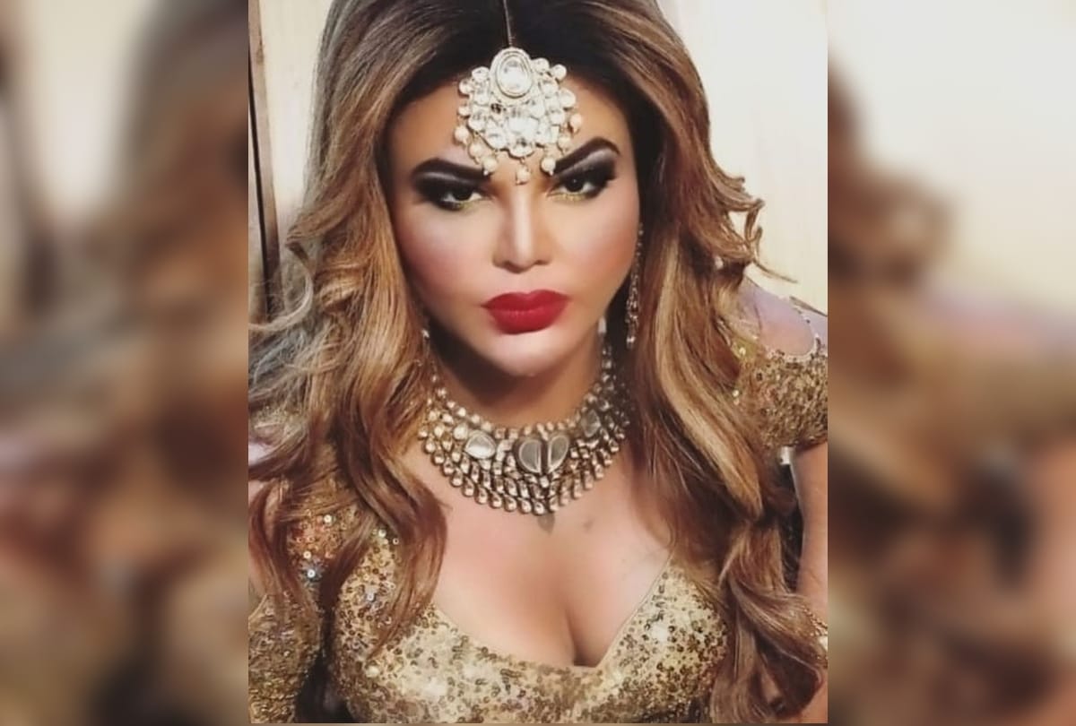 Rakhi Sawant Compares Coronavirus to Baba Ramdev, Says 'Kabhi aata hai kabhi chala jata hai'