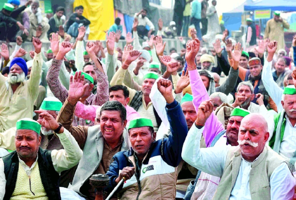 Delhi news: Angry farmers asked the government how many sacrifices needed