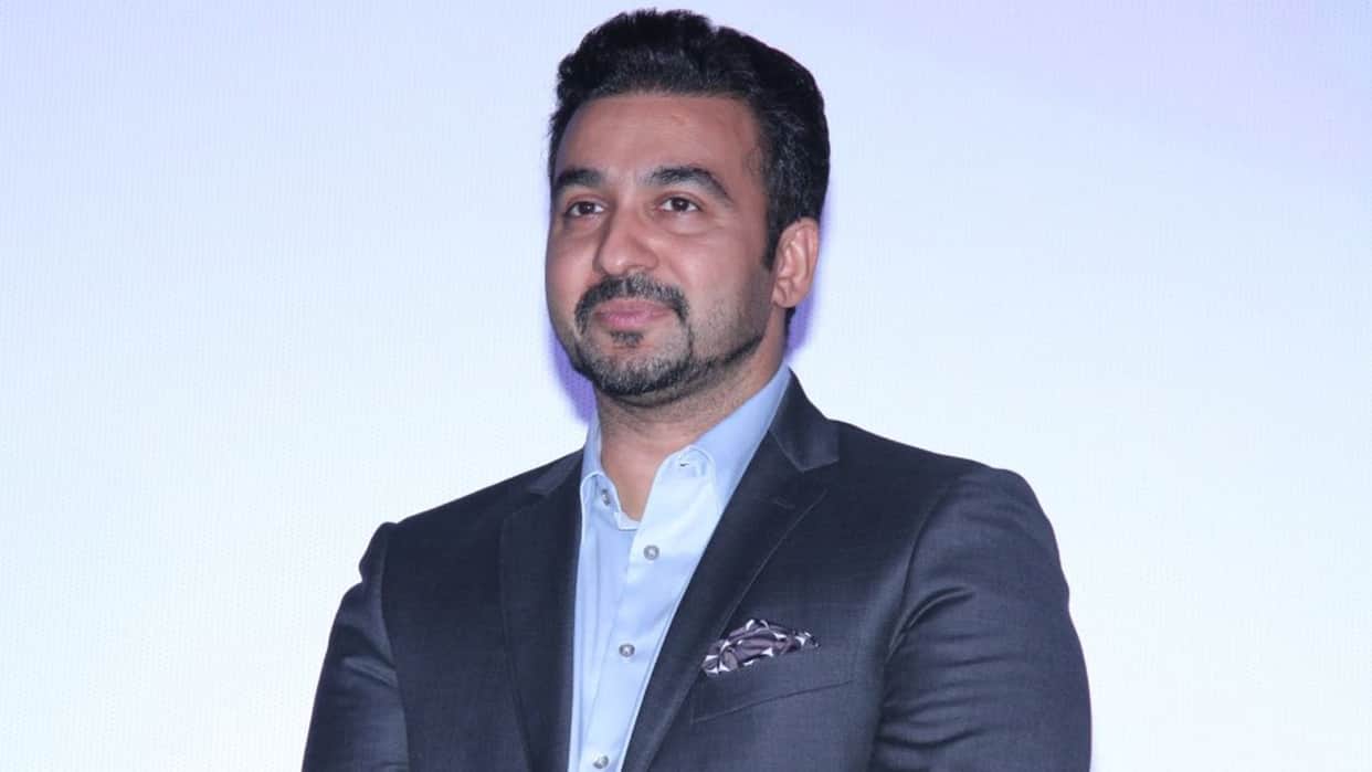 Raj Kundra Case Police raid Shilpa Shetty husband office seized server and iPhone lookout issued for his brother-in-law