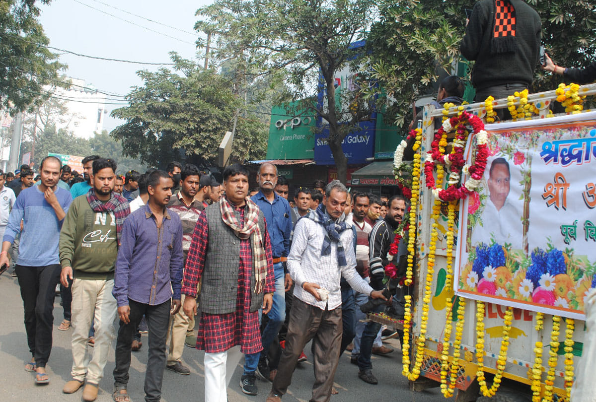 Senior BJP leader Ashok Dubey dies