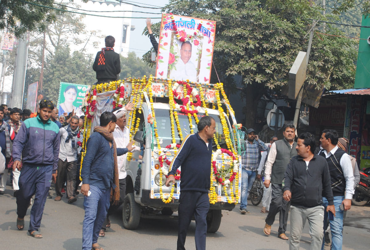 Senior BJP leader Ashok Dubey dies