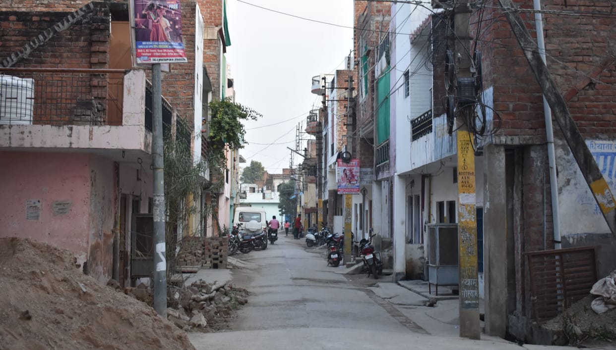 nagar palika,awas vikas,fathepur news,house tax,2 rupee per squire meter