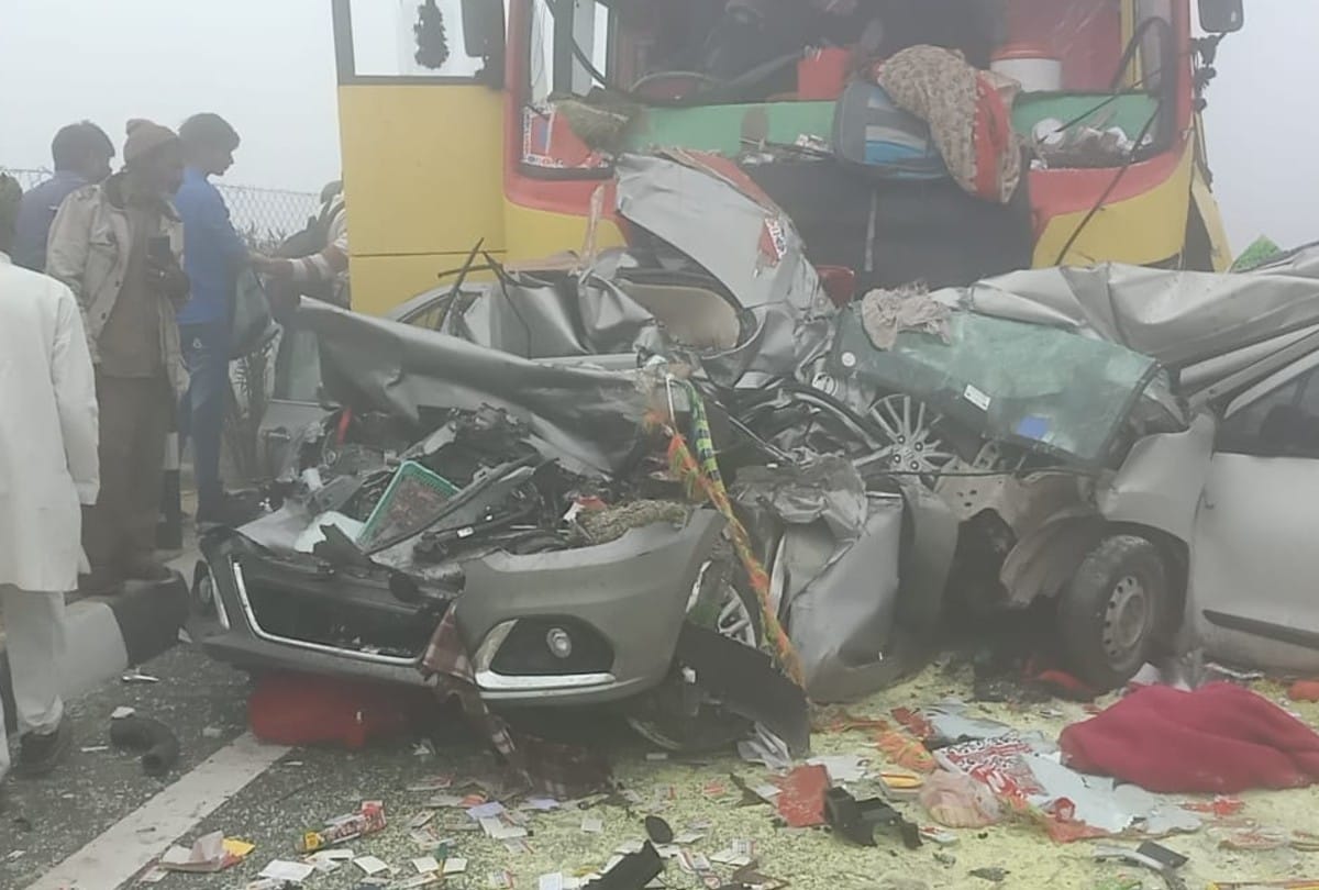Vehicles Collide On Yamuna Expressway Due To Dense Fog In Mathura