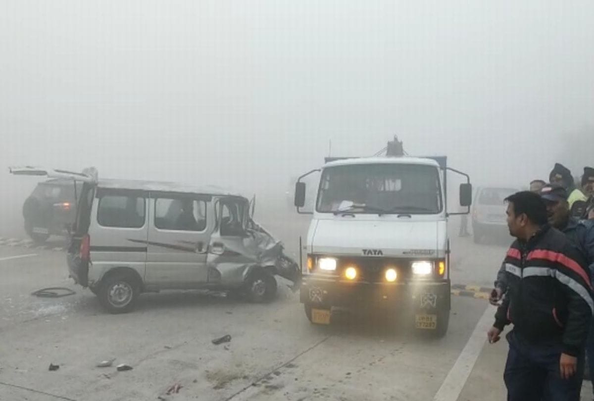 Vehicles Collide On Yamuna Expressway Due To Dense Fog In Mathura