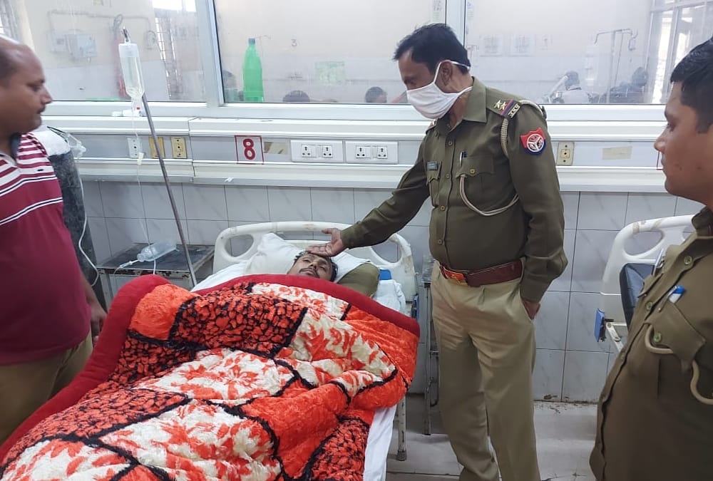 A sipahi falls ill after taking corona vaccine in ambedkarnagar.