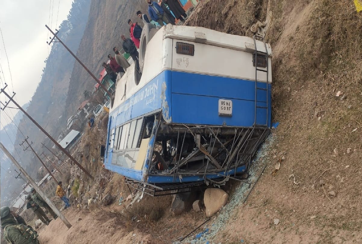 CISF personnel injured in accident in Uri Baramulla jammu Kashmir