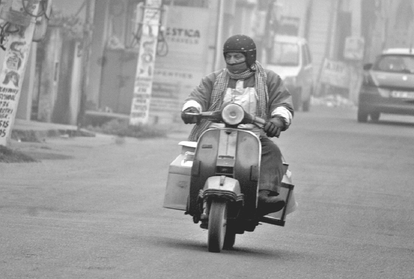 Jammu and Kashmir: dense fog in the morning, scorching sun in afternoon