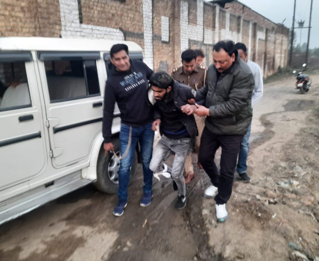 Chain Snatcher arrested in encounter, partner absconding